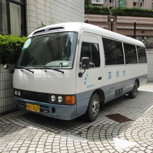 粤b14884,粤b13629旧中巴车2台(整体拍卖) 迅兴拍卖系统